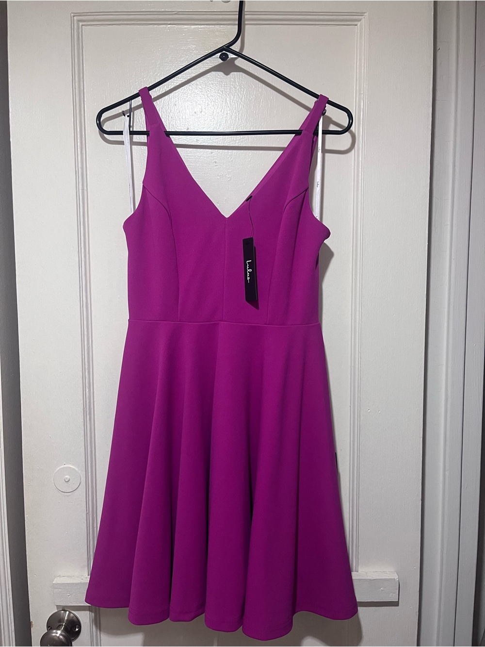 LuLu’s Sleeveless V-Neck Women’s Fit & Flare Dress in Magenta